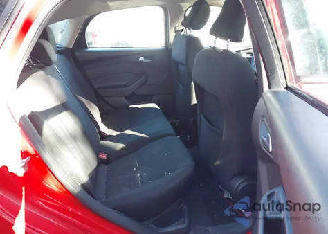 2016 Ford Focus Se from USA, damaged, VIN 1FADP3K25GL352468